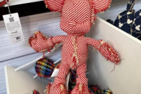 Produtos da Disney produzidos pela Orientavida - Créditos Laysa Zanetti Terra